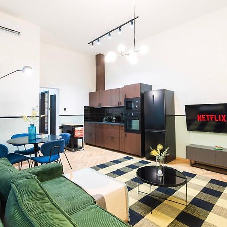 בודפשט Luxury Peaceful Apartment By The St Stephen'S Basilica מראה חיצוני תמונה