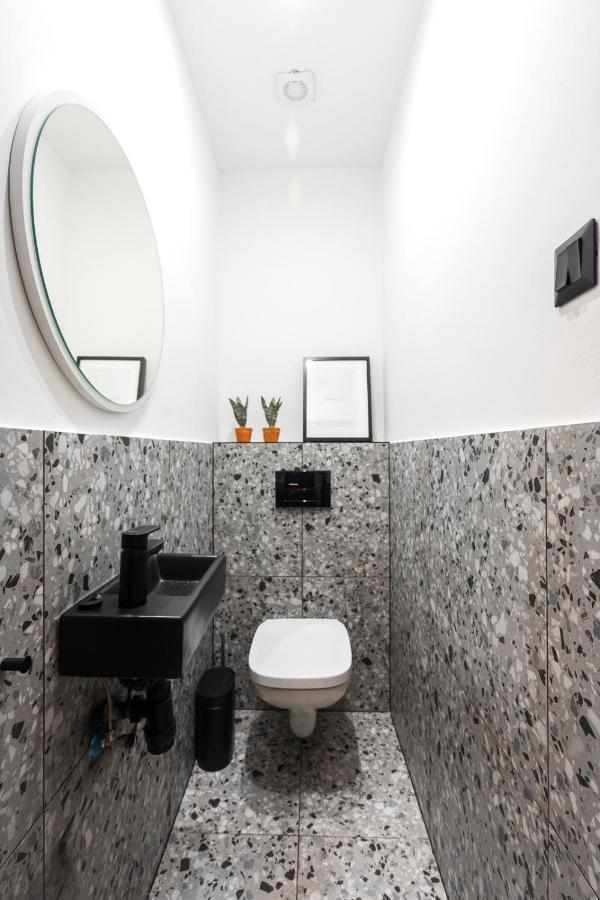 בודפשט Luxury Peaceful Apartment By The St Stephen'S Basilica מראה חיצוני תמונה