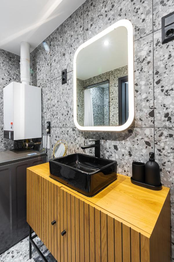 בודפשט Luxury Peaceful Apartment By The St Stephen'S Basilica מראה חיצוני תמונה